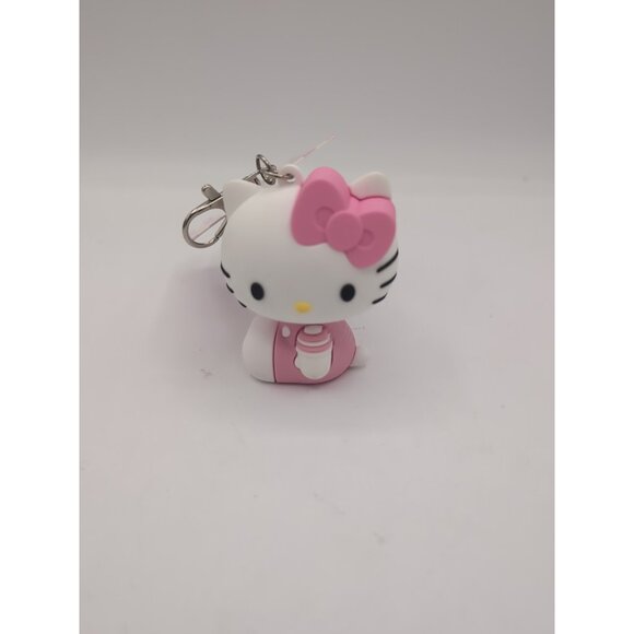 Hello Kitty Sitting Keychain - Picture 1 of 2